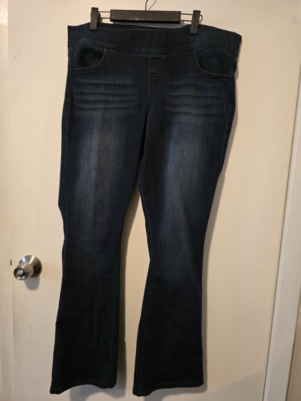 Torrid NWOT High-Rise Lean Jean Bootcut Jeans - Picture 4 of 6